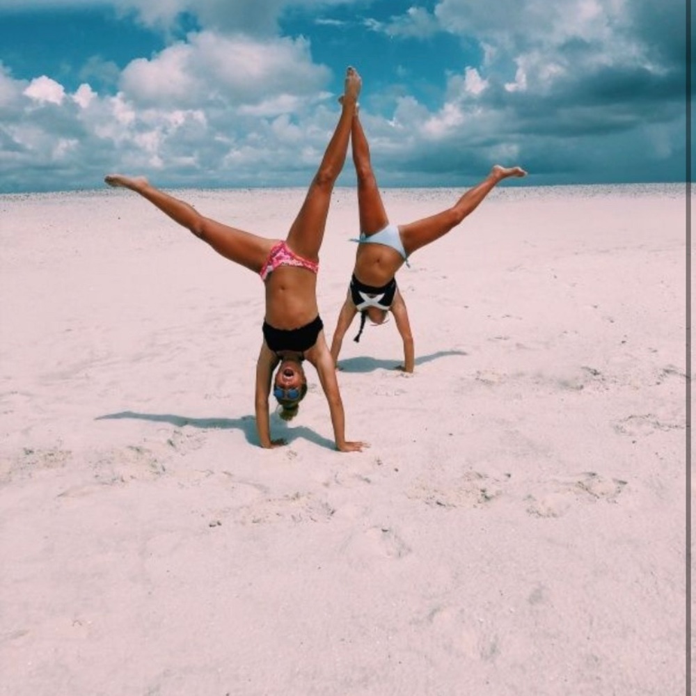 Meet your Posher, Eva